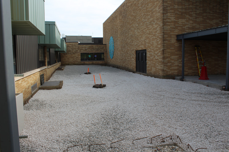 Photo of outdoor courtyard construction at Ixonia Elementary School
